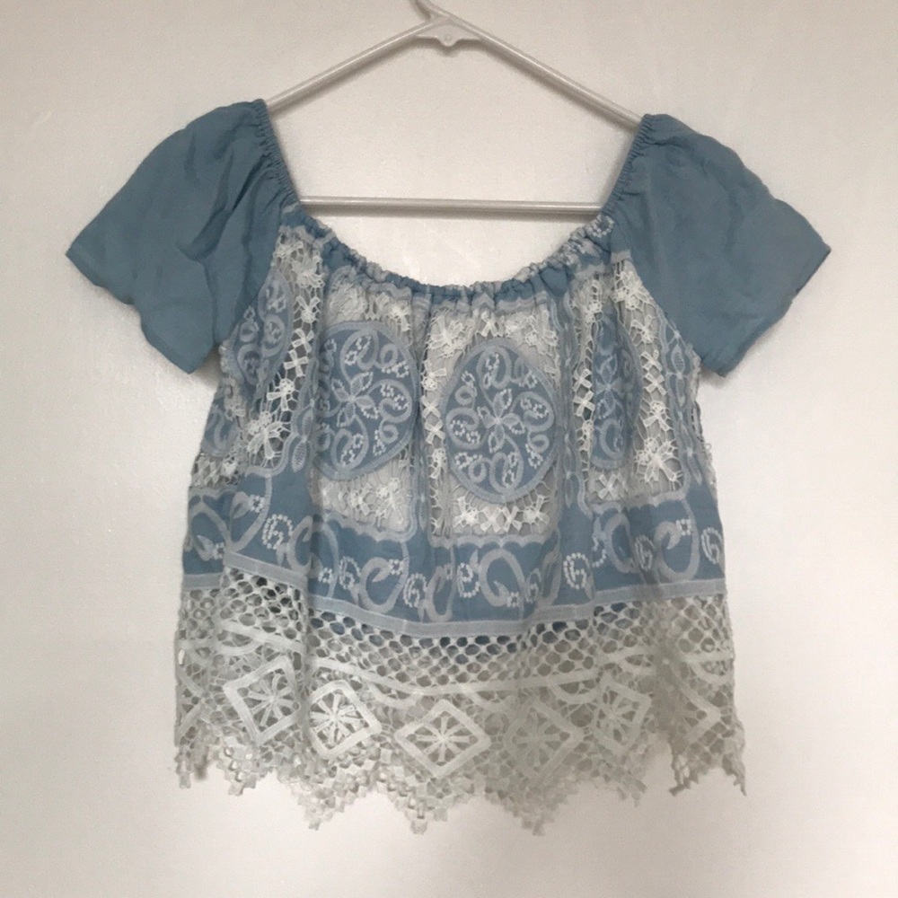 Lucy Paris: Summery Crochet Blouse